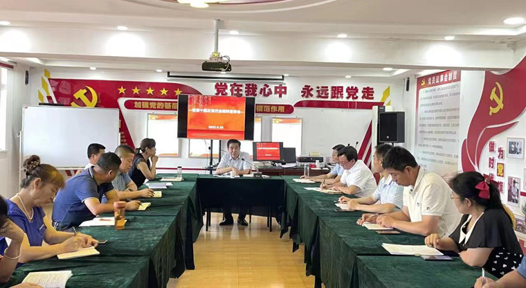 市政协左车宁副主席来双碑村宣讲省十四次党代会精神
